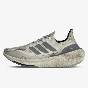 adidas ULTRABOOST LIGHT 