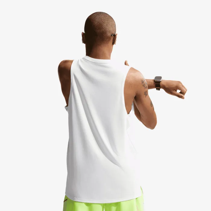 Nike Miler 