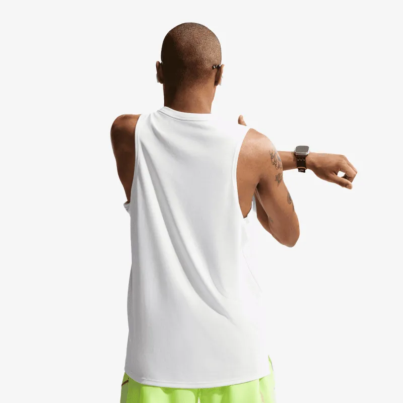 Nike Miler 