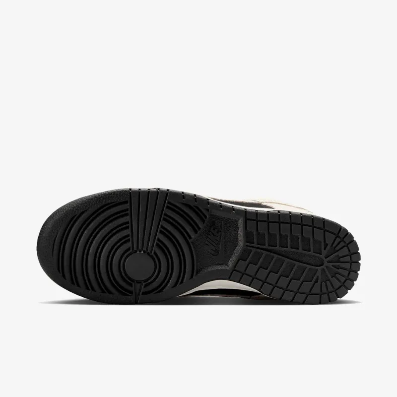Nike WMNS NIKE DUNK LOW SE 
