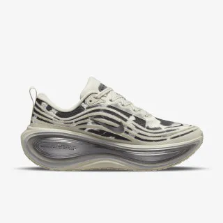 Nike W NIKE VOMERO PLUS SE 