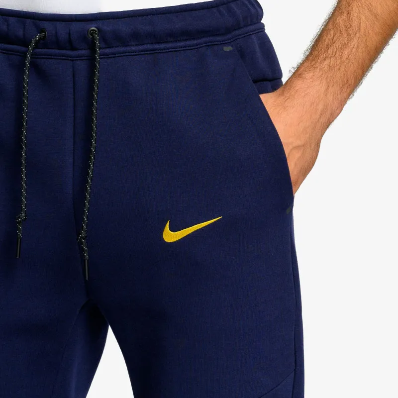 Nike FCB M NK TCH FLC JGGR 