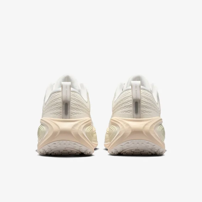 Nike W NIKE VOMERO PLUS ESS 