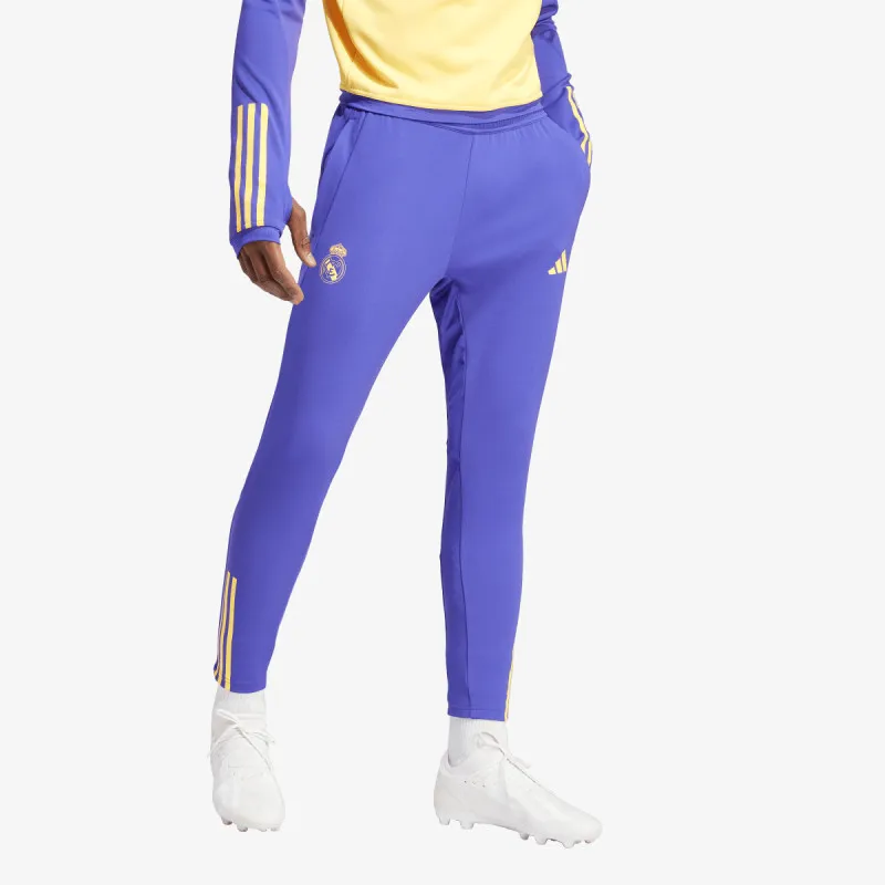 adidas REAL TR PNT