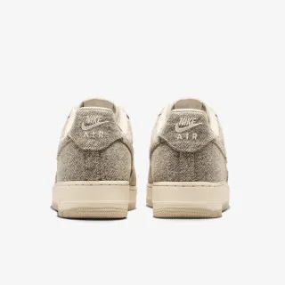 Nike AIR FORCE 1 '07 LV8 