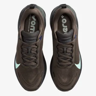 Nike Vomero Plus 
