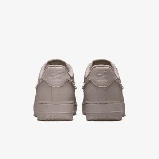 Nike WMNS AIR FORCE 1 '07 