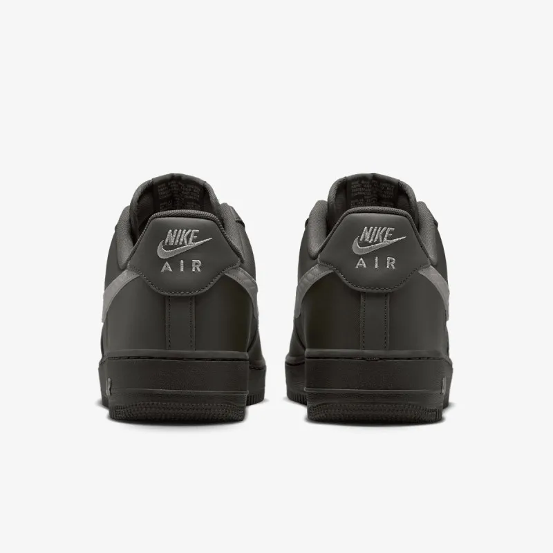 Nike AIR FORCE 1 '07 
