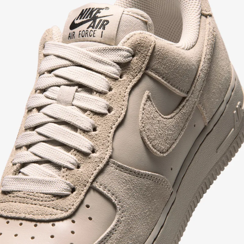 Nike WMNS AIR FORCE 1 '07 