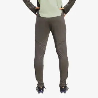 adidas REAL TR PNT