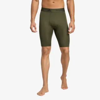 adidas TF BASE SHORT T 