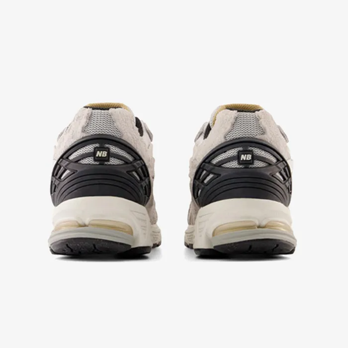 NEW BALANCE 1906R 