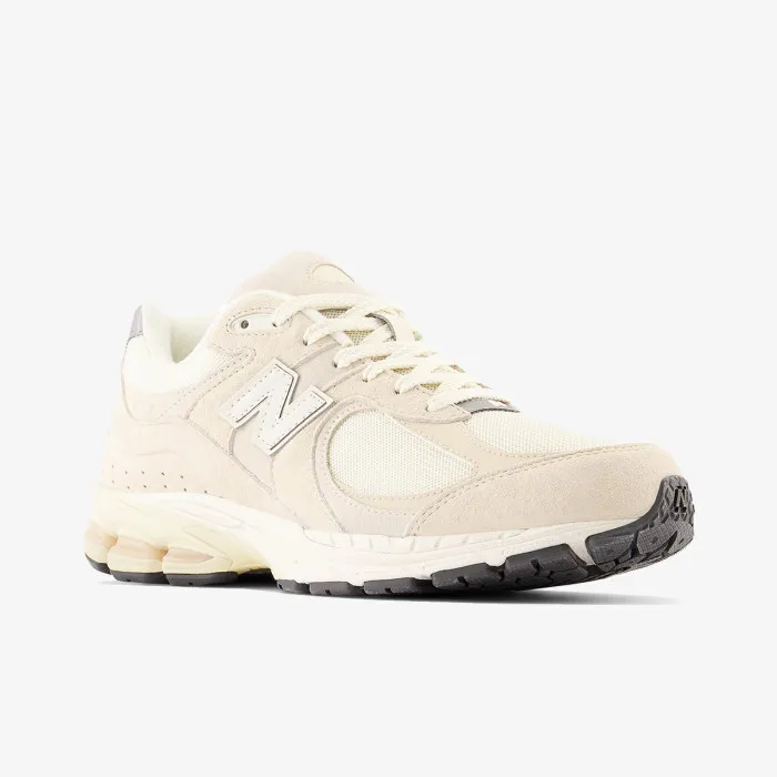 NEW BALANCE 2002R 