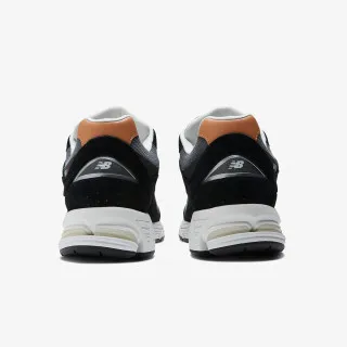 NEW BALANCE 2002