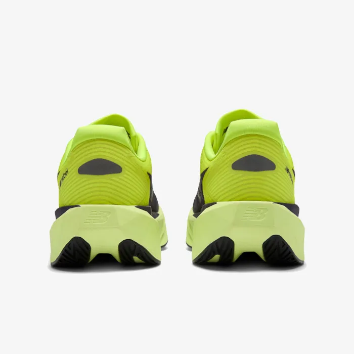 NEW BALANCE M FC REBEL 