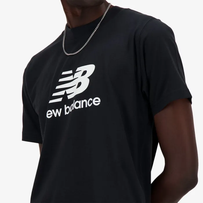 NEW BALANCE Sport Essentials Logo T-Shirt 