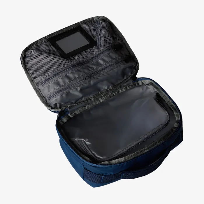 THE NORTH FACE Base Camp Voyager Toiletry Kit 