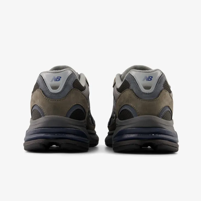 NEW BALANCE 2010 