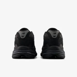 NEW BALANCE 2010 