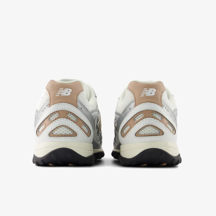 NEW BALANCE 204L 