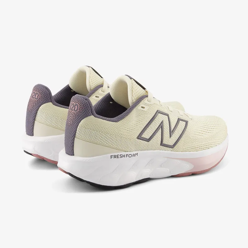 NEW BALANCE 520 