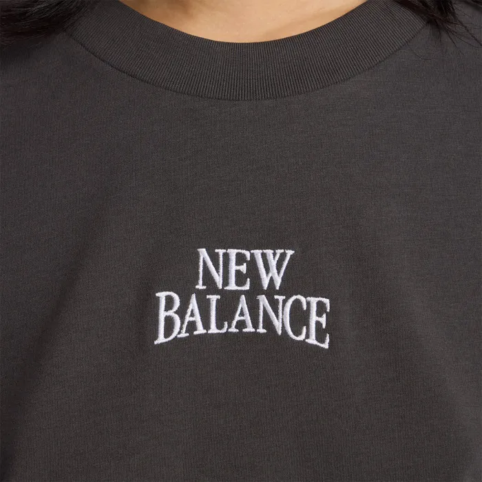NEW BALANCE Linear Heritage Raglan T-Shirt 